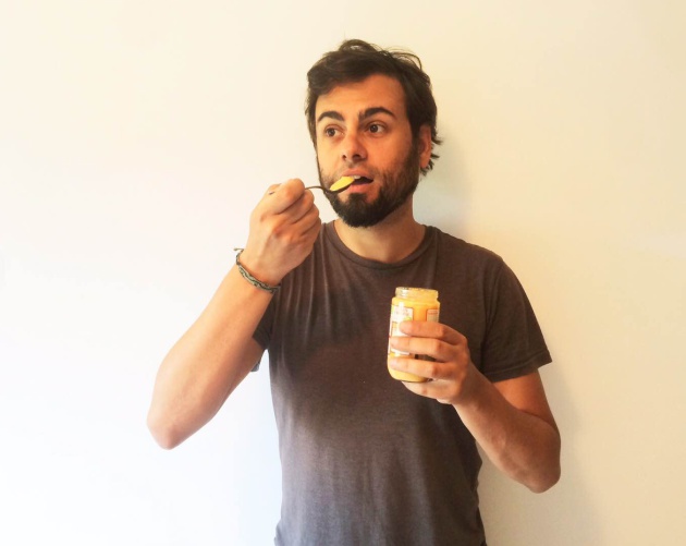 Sergio C. Fanjul con un suculento potito. Foto: Liliana López