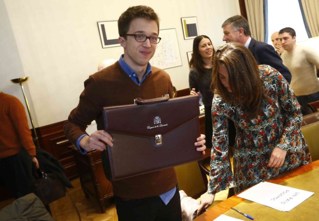 Errej&oacute;n el d&iacute;a de la firma de su acta como diputado