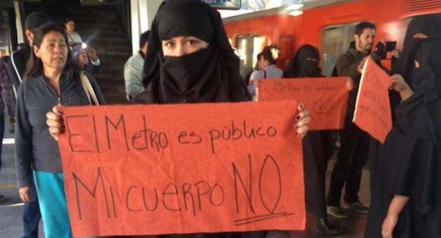 Una imagen de la protesta en el metro de la Ciudad de México