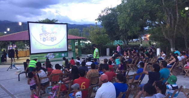 Funci&oacute;n en Ocosingo Chiapas durante la gira 2016. Rodrigo F.