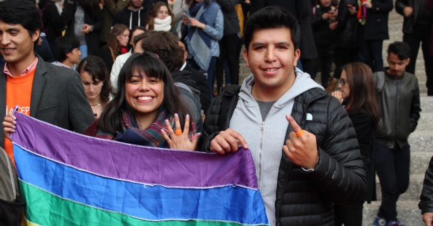 Estudiantes de la Ibero se unen a la campa&ntilde;a #S&iacute;acepto que promueve la tolerancia y condena la discriminaci&oacute;n.