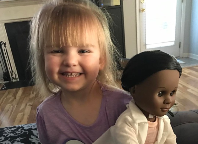 la muñeca de niña