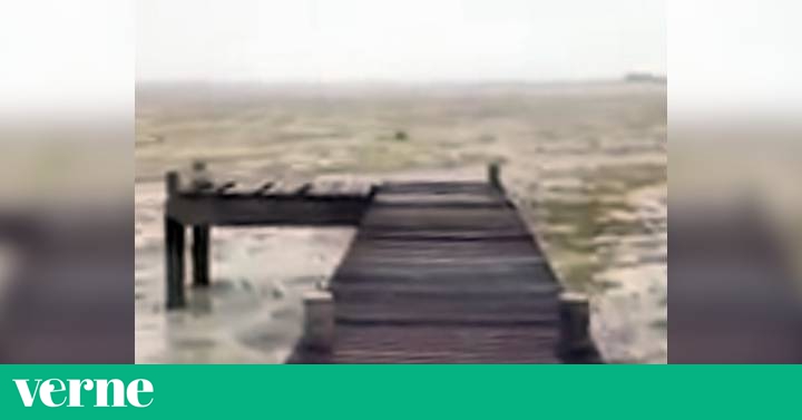 La regla se corta con el agua del mar