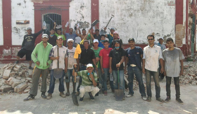 Uno de los migrantes voluntarios tom&oacute; esta foto que circula en redes del grupo que realiza labores de rescate en Juchitan