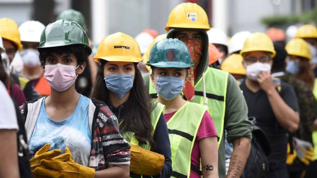 Voluntarios brigadistas en la Ciudad de M&eacute;xico 
