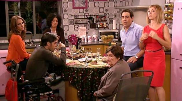 Juntar a toda la familia, como en este capítulo de 'La que se avecina', no es lo habitual