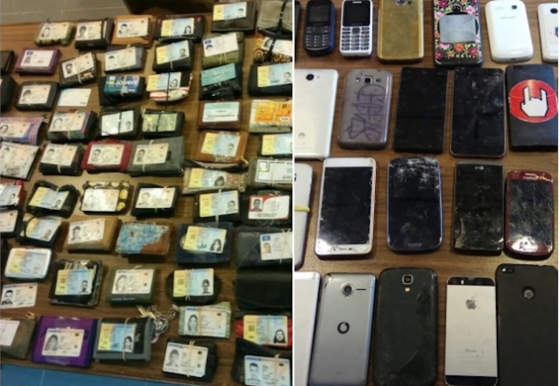 Algunos de los objetos perdidos que la organización de Viñarock ha entregado a la Policía Local de Villarrobledo