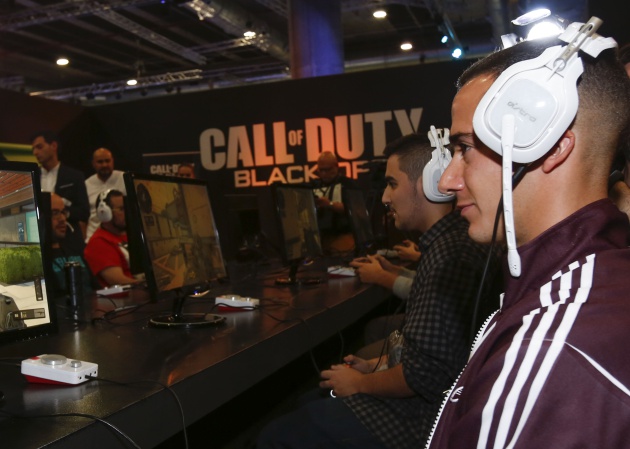 El jugador de fútbol Lucas Vázquez durante la Madrid Games Week / Activision