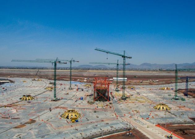 Vista aérea de las obras del Nuevo Aeropuerto Internacional de México en agosto de 2018. Foto: Héctor Guerrero, EL PAÍS.