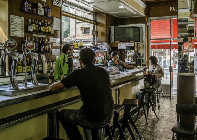 Por qué nos gustan tanto los bares de barrio