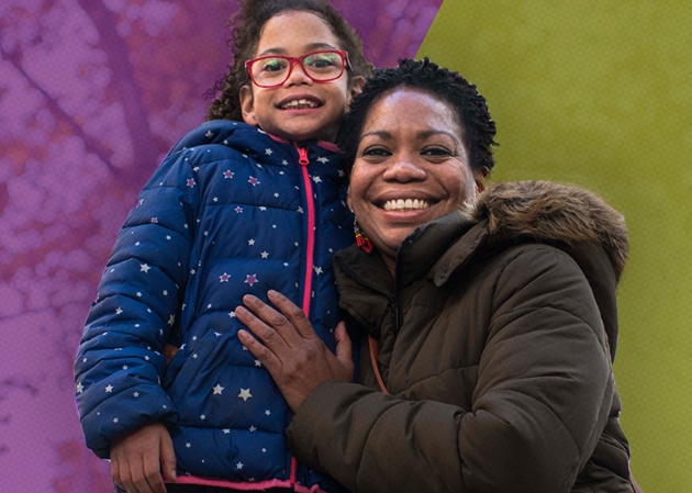 Kenia Ramos junto a su hija