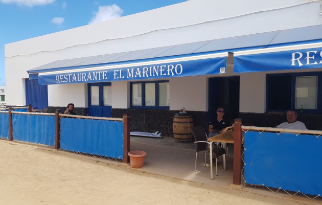 El restaurnte El Marinero, en la isla de La Graciosa, tras su apertura el 5 de mayo