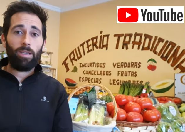 Marcos Tabares, en un vídeo de YouTube de la Frutería tradicional